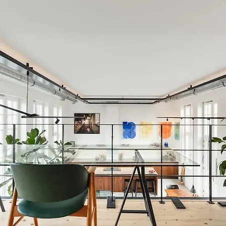 Luxury Spacious Designer Loft *