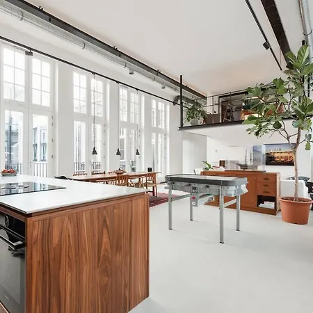 Luxury Spacious Designer Loft * 암스테르담