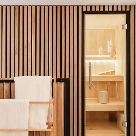 아파트 Luxury Spacious Designer Loft *
