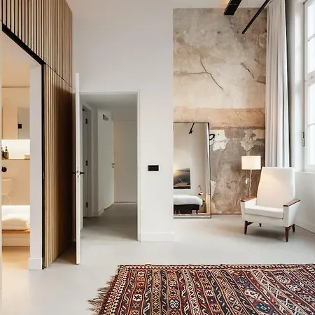 Luxury Spacious Designer Loft *